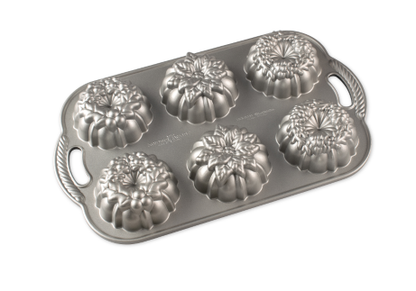 Nordic Ware Wreathlettes Pan